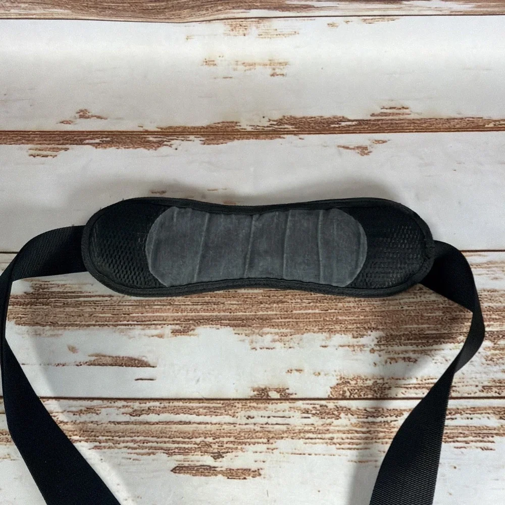Tumi Adjustable Leather Shoulder Strap Black Metal Clips Padded